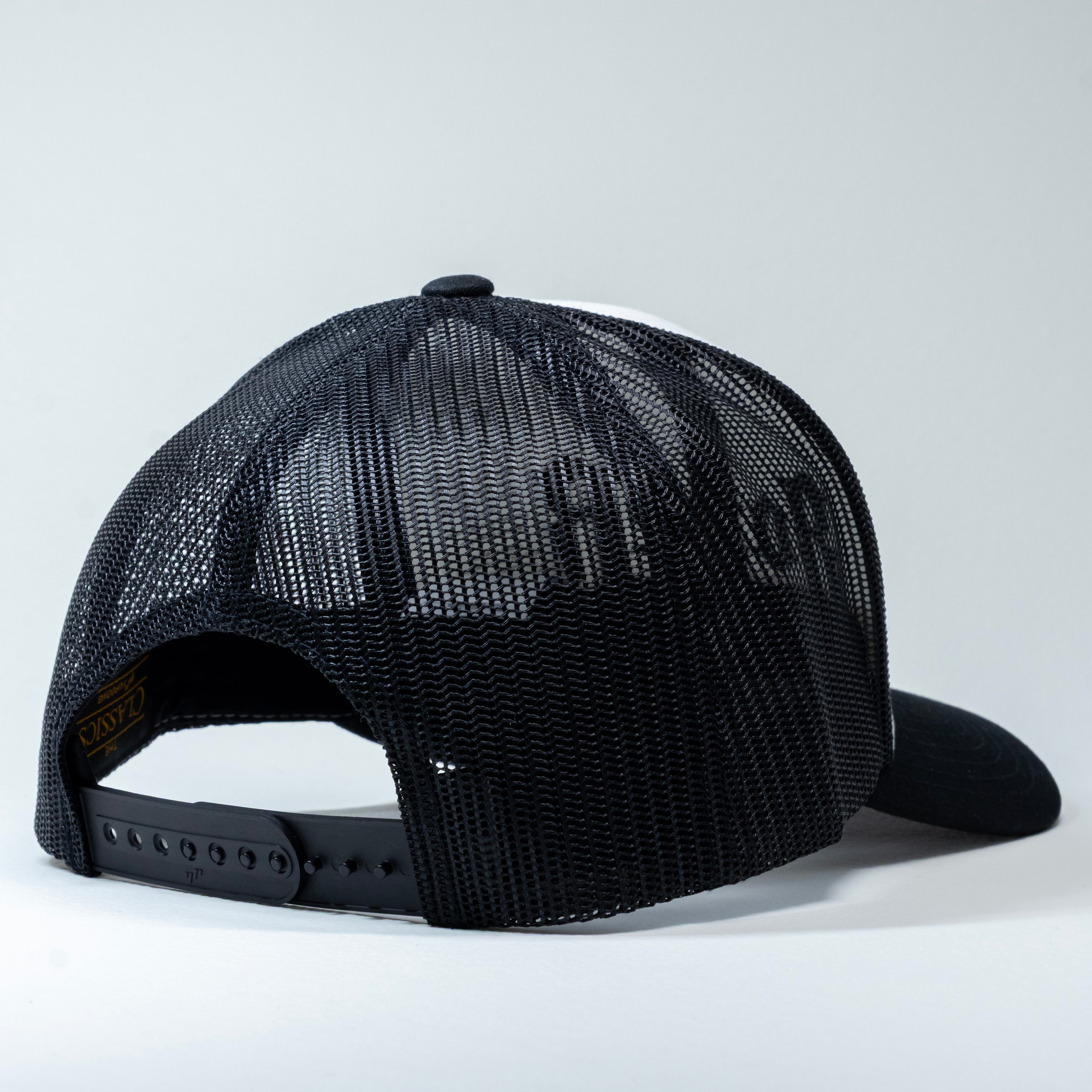 Essential B/W Trucker